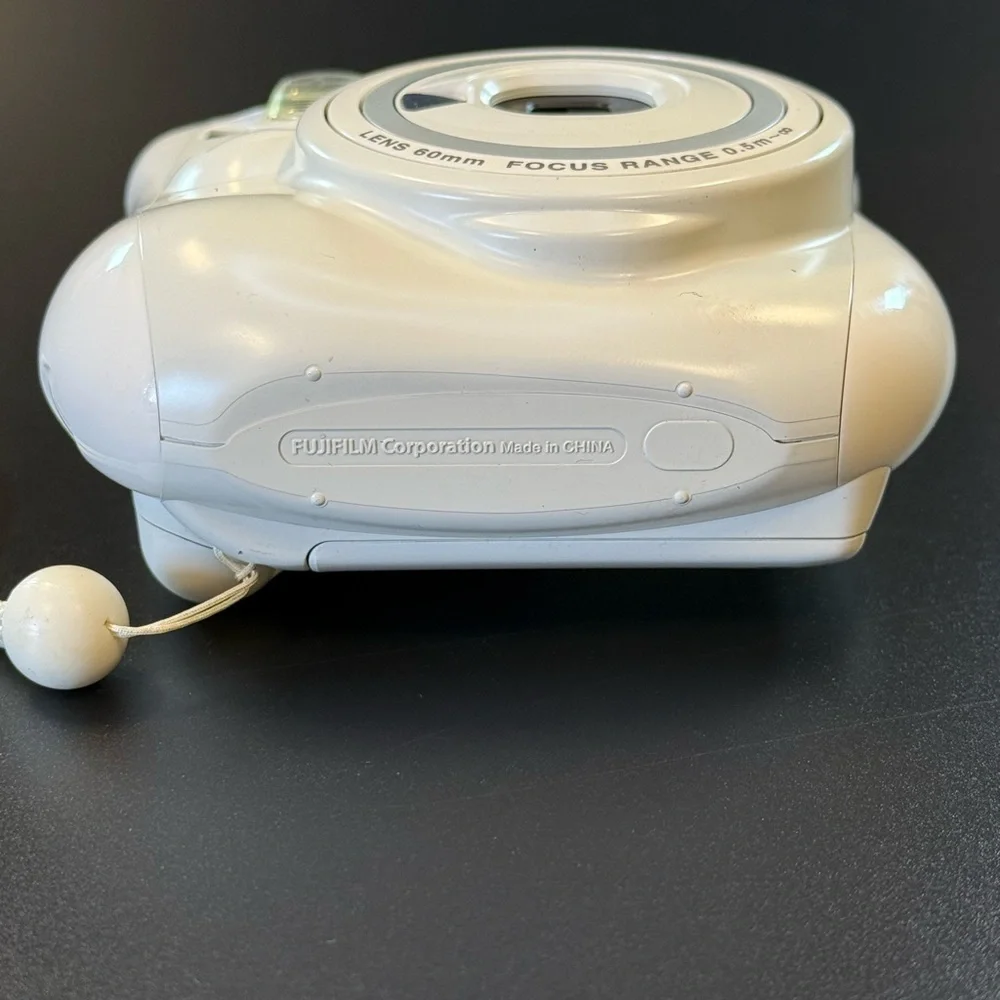 Fujifilm Instax Mini 25 Instant Film Camera White Built-In Flash with Add’l Lens